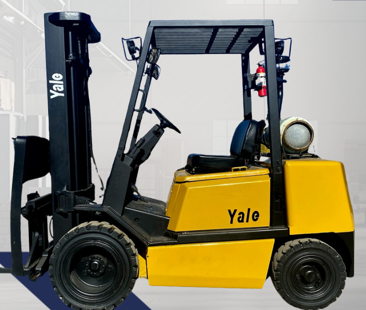 2001 YALE 6K PNEUMATIC TIRE FORKLIFT