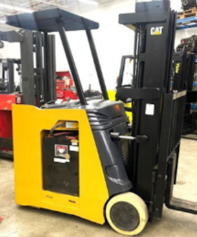 2002 CATERPILLAR 3K STAND-UP DOCKER FORKLIFT