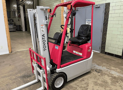 2021 TOYOTA 1.5K PNEUMATIC TIRE FORKLIFT