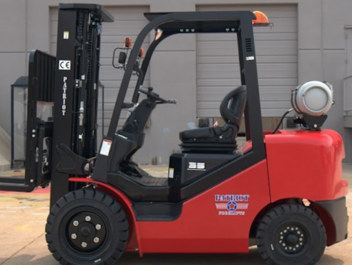 2023 PATRIOT 10K PNEUMATIC TIRE FORKLIFT