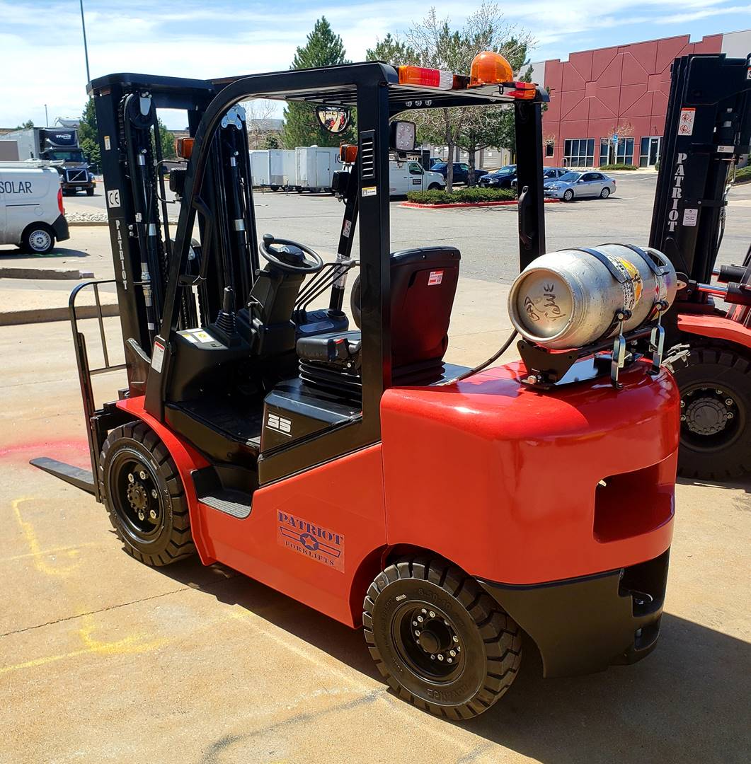 2023 PATRIOT 8K PNEUMATIC TIRE FORKLIFT