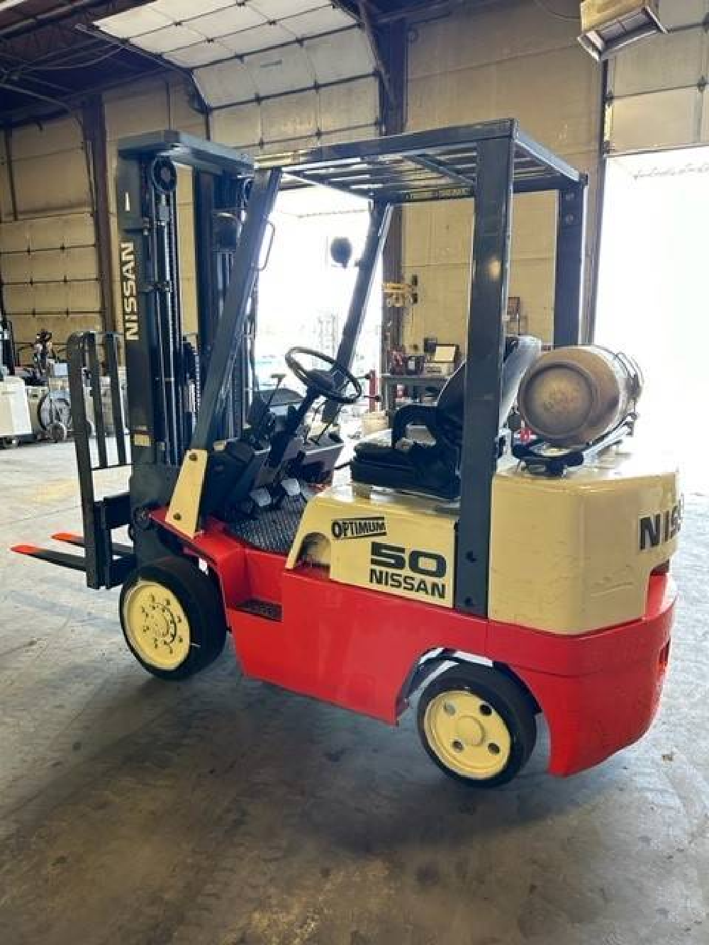 1999 NISSAN 5K CUSHION TIRE 4 FORKLIFT