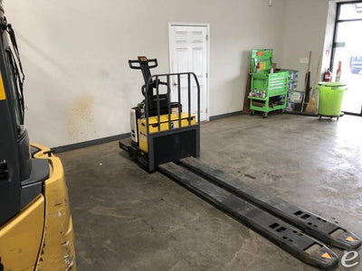 2015 CROWN 6K WALKIE/RIDER PALLET JACK