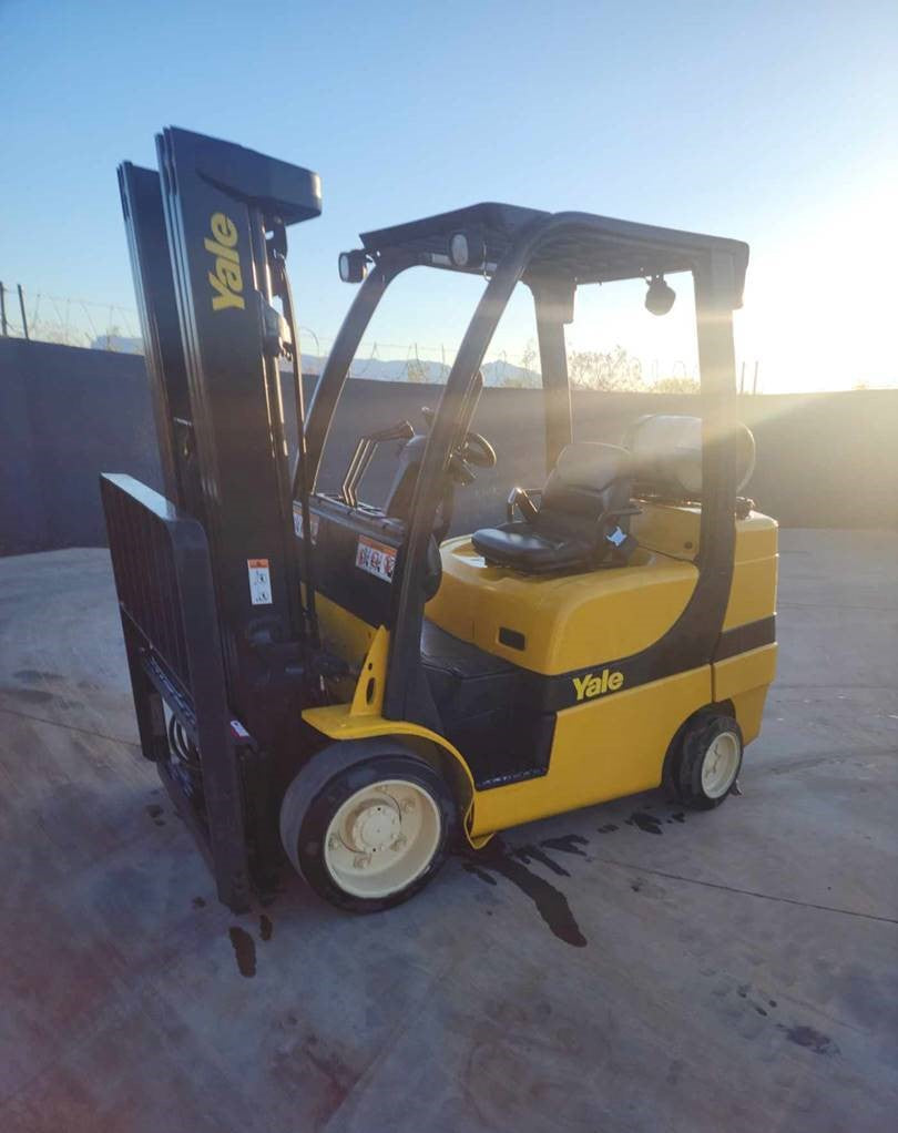 2014 YALE 7K CUSHION TIRE FORKLIFT