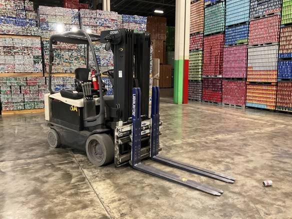 2016 CROWN 6K CUSHION TIRE FORKLIFT