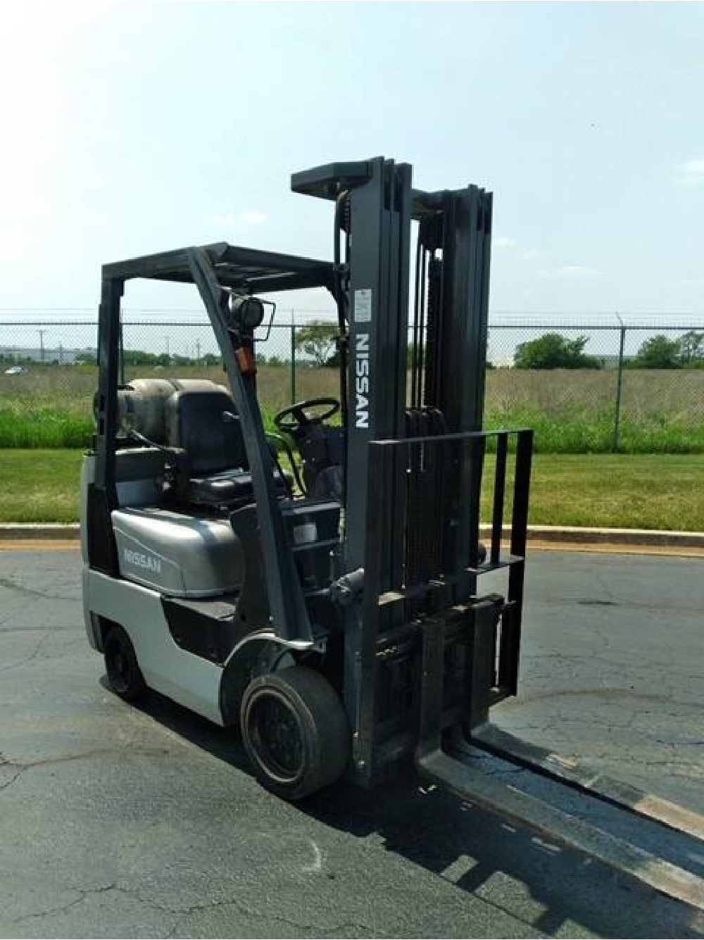 2008 NISSAN 3.5K CUSHION TIRE FORKLIFT
