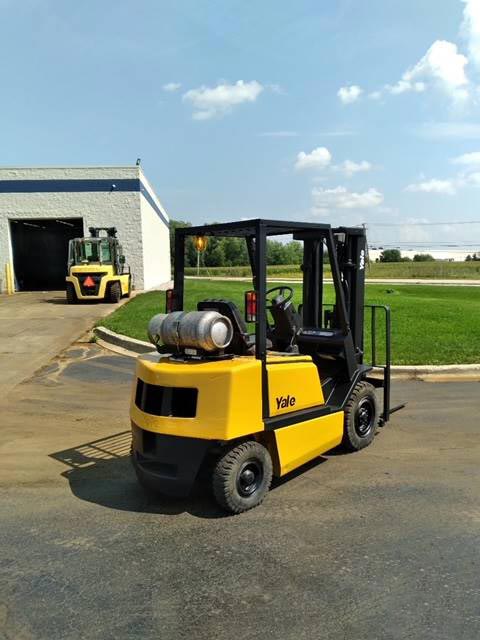 1998 YALE 5K PNEUMATIC TIRE FORKLIFT