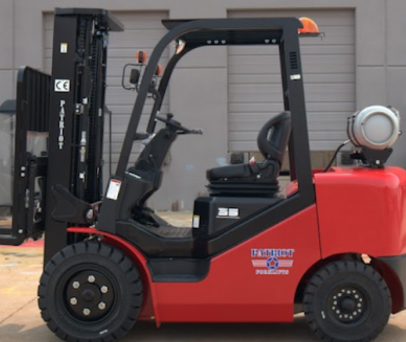 2024 PATRIOT 10K PNEUMATIC TIRE FORKLIFT