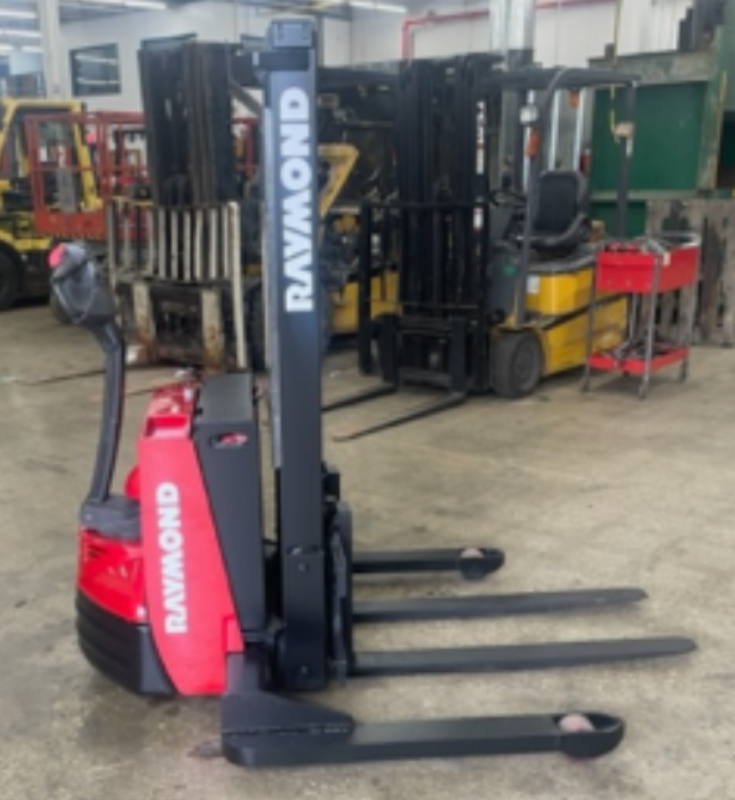 2006 RAYMOND 2.5K CUSHION TIRE WALK BEHIND STACKER