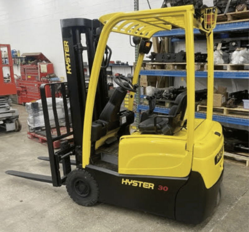 2017 HYSTER 3K PNEUMATIC TIRE FORKLIFT