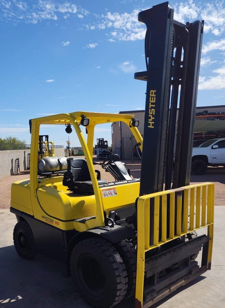 2007 HYSTER 9K PNEUMATIC TIRE FORKLIFT