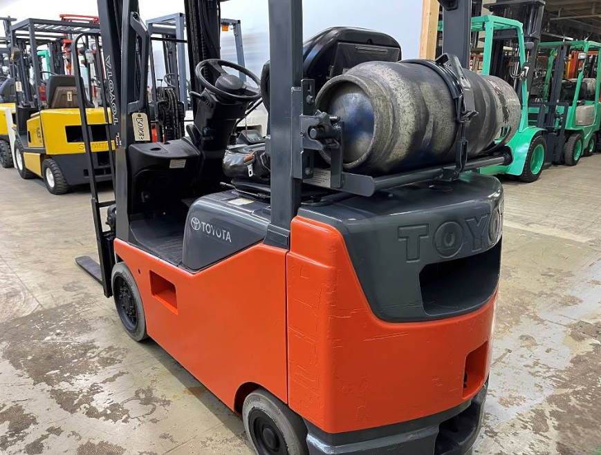 2015 TOYOTA 3K CUSHION TIRE FORKLIFT