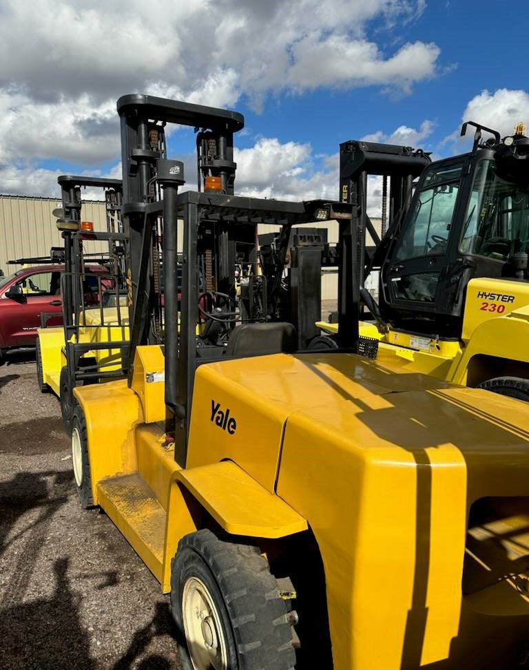 2004 YALE 15.5K PNEUMATIC TIRE FORKLIFT