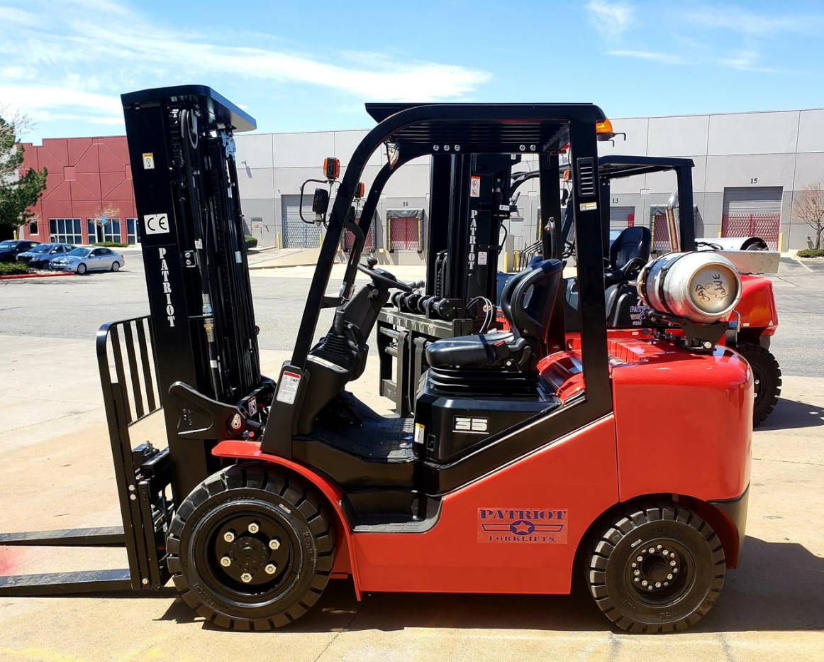 2023 LP GAS PATRIOT G35 PNEUMATIC TIRE 4 WHEEL SIT DOWN