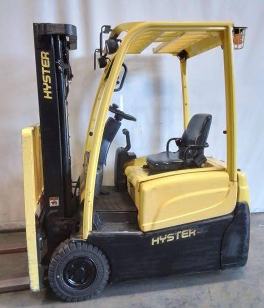 2017 HYSTER 3K PNEUMATIC TIRE FORKLIFT