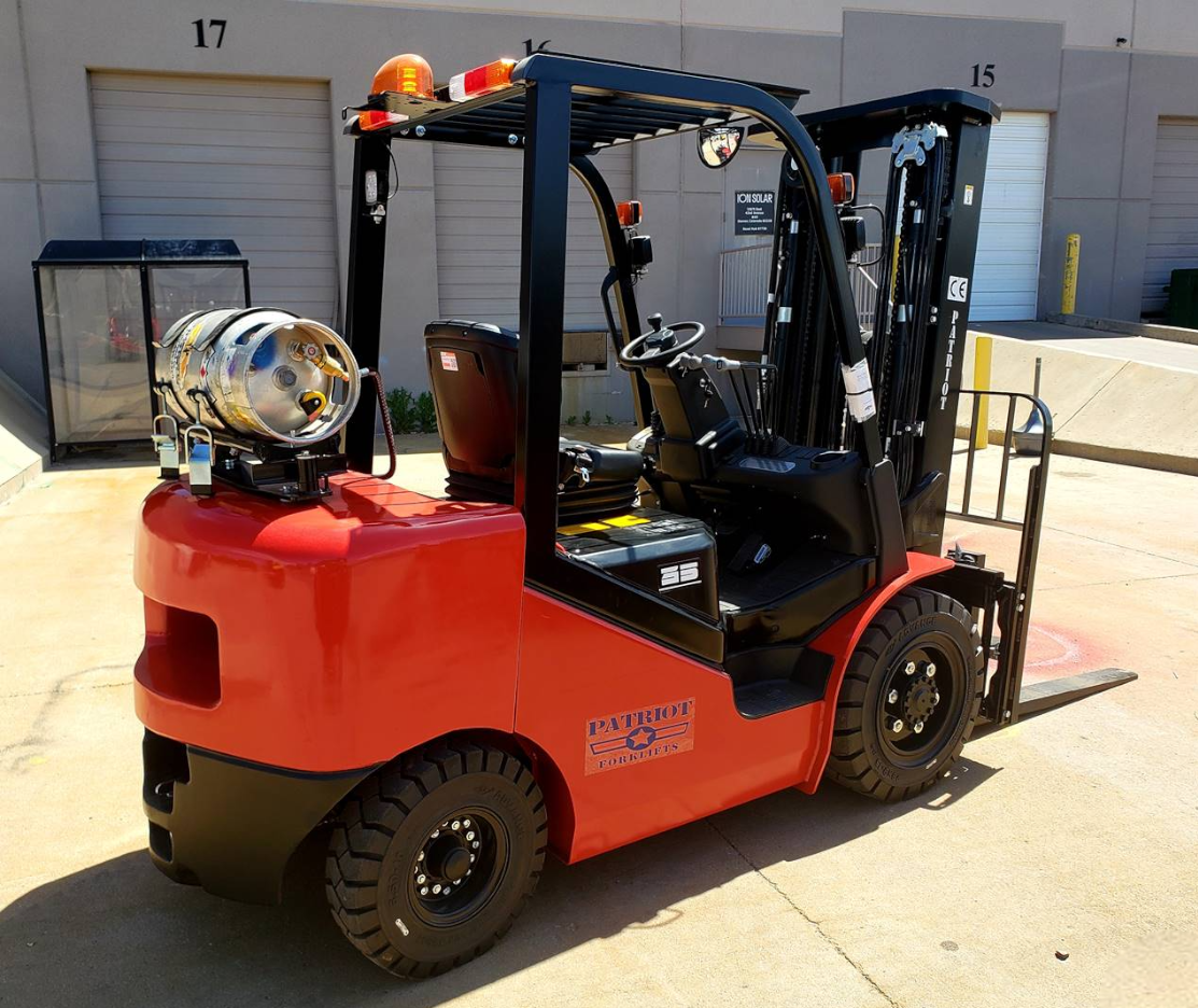2023 LP GAS PATRIOT G35 PNEUMATIC TIRE 4 WHEEL SIT DOWN