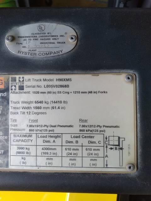 2004 HYSTER 9K PNEUMATIC TIRE FORKLIFT