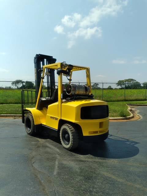 2004 HYSTER 9K PNEUMATIC TIRE FORKLIFT