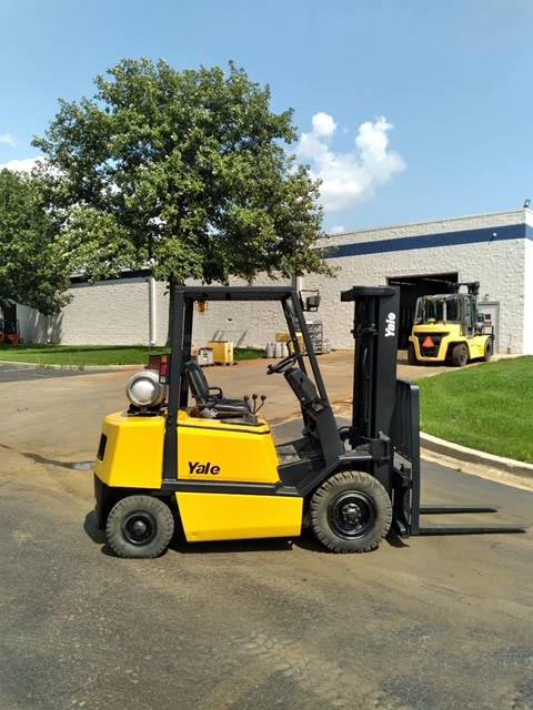 1998 YALE 5K PNEUMATIC TIRE FORKLIFT