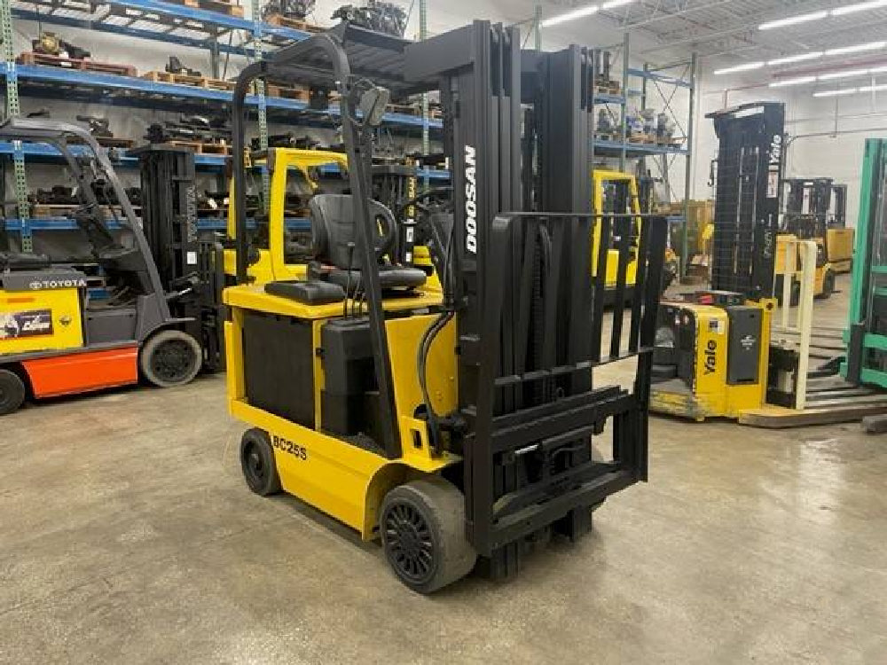 2004 DOOSAN 5K CUSHION TIRE FORKLIFT