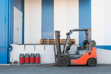 top things to consider when looking for lift trucks for sale in denver