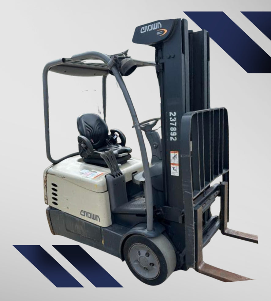 2011 CROWN 3K 3-WHEEL ELECTRIC FORKLIFT