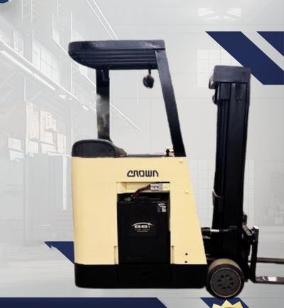 2004 CROWN 3K STAND-UP DOCKER FORKLIFT